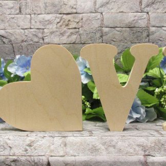 Standing LOVE with Heart